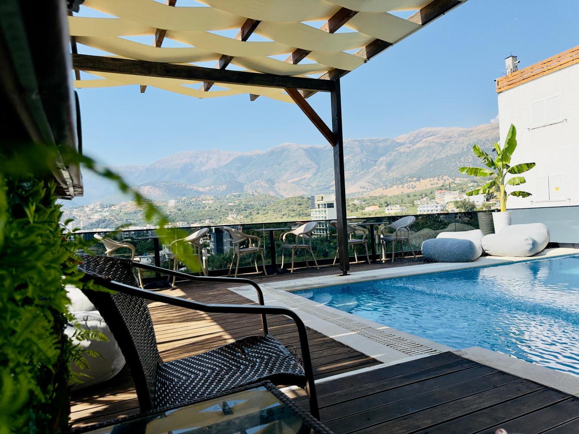 Villa Merkuri Химар Екстериор снимка